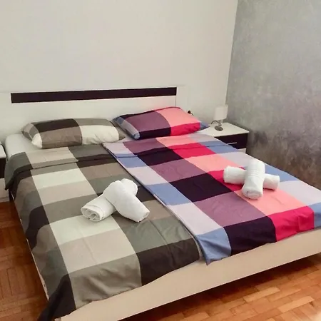Wunderschoene Ferienwohnung In Mit Grill Und Panoramablick * Novi Vinodolski